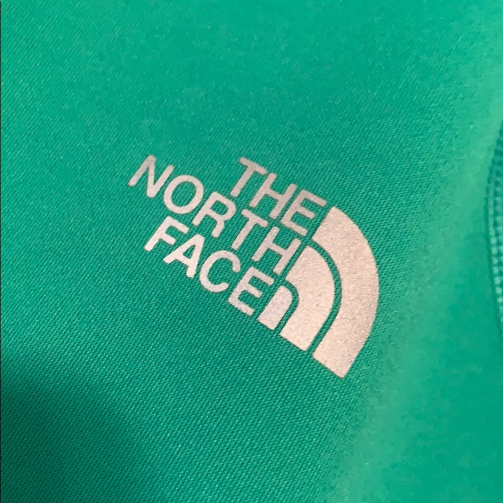 Northface Pull Over - image 2